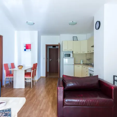 Todorka In Apartman Banszko